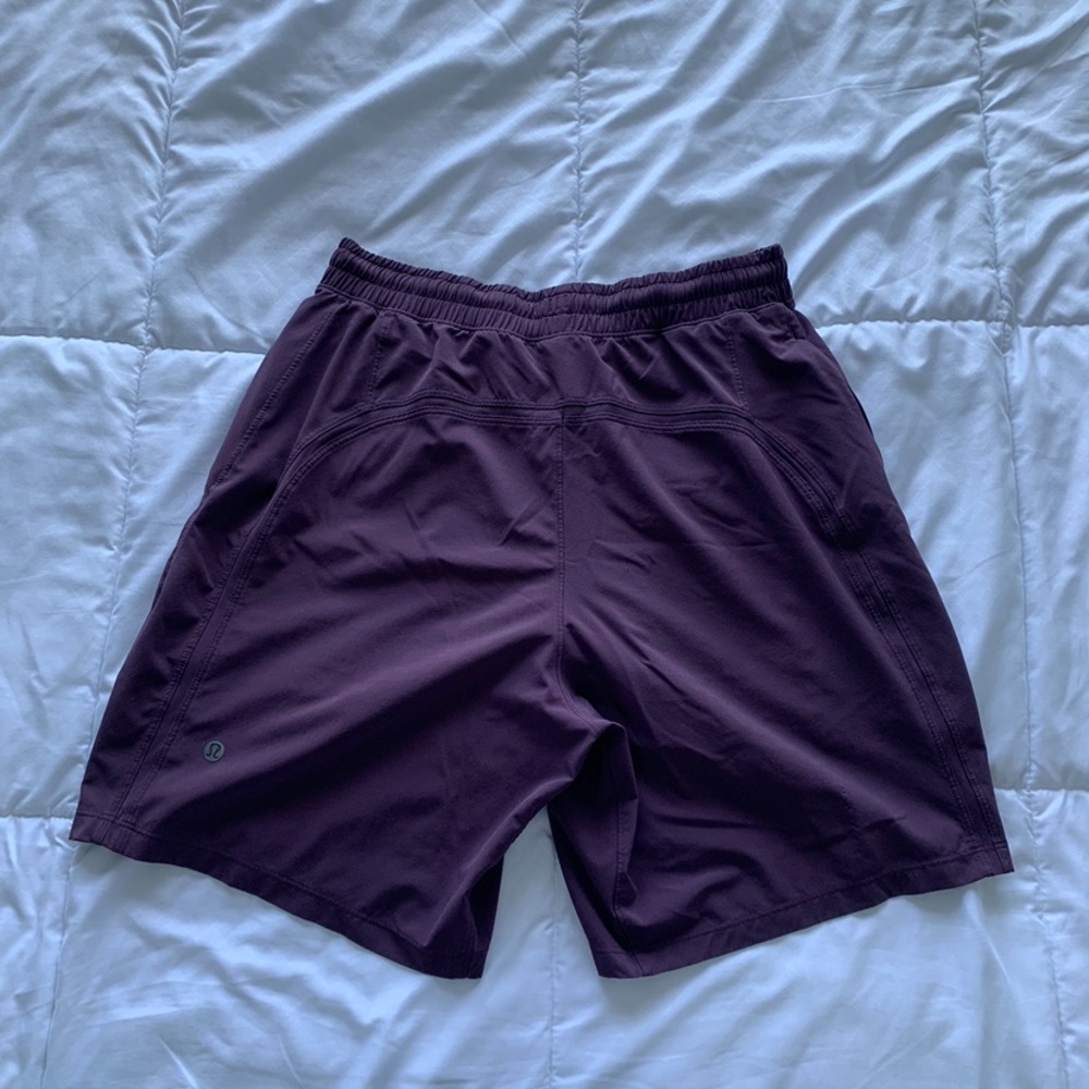 Lululemon 7 inch lined Pace Breaker shorts. Size small